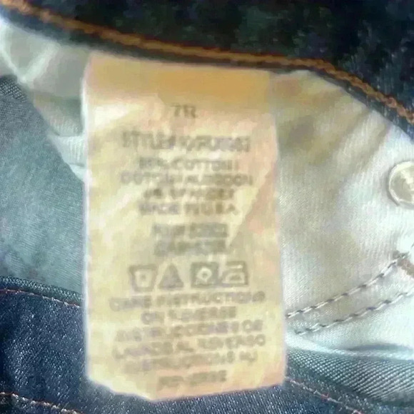 SOLD DKNY ladies jeans size 7 boot cut high rise excellence condition - Picture 8 of 8